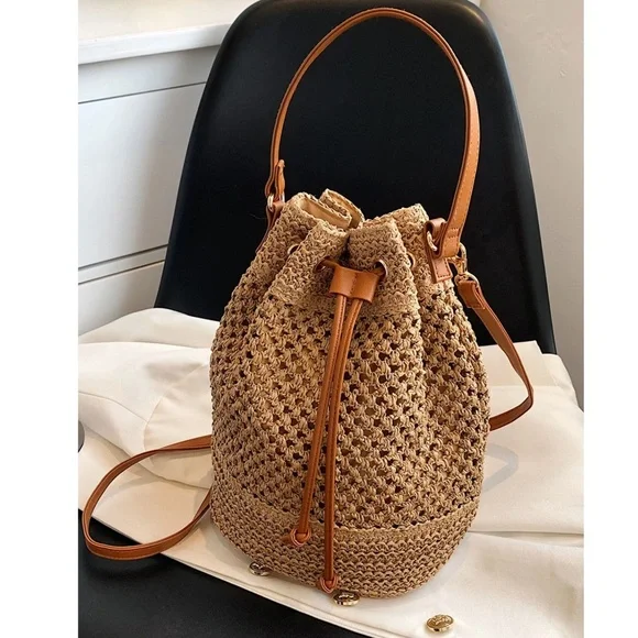 Boho Straw Vegan Leather Strap Bucket Crossbody Bag - Picture 3 of 7